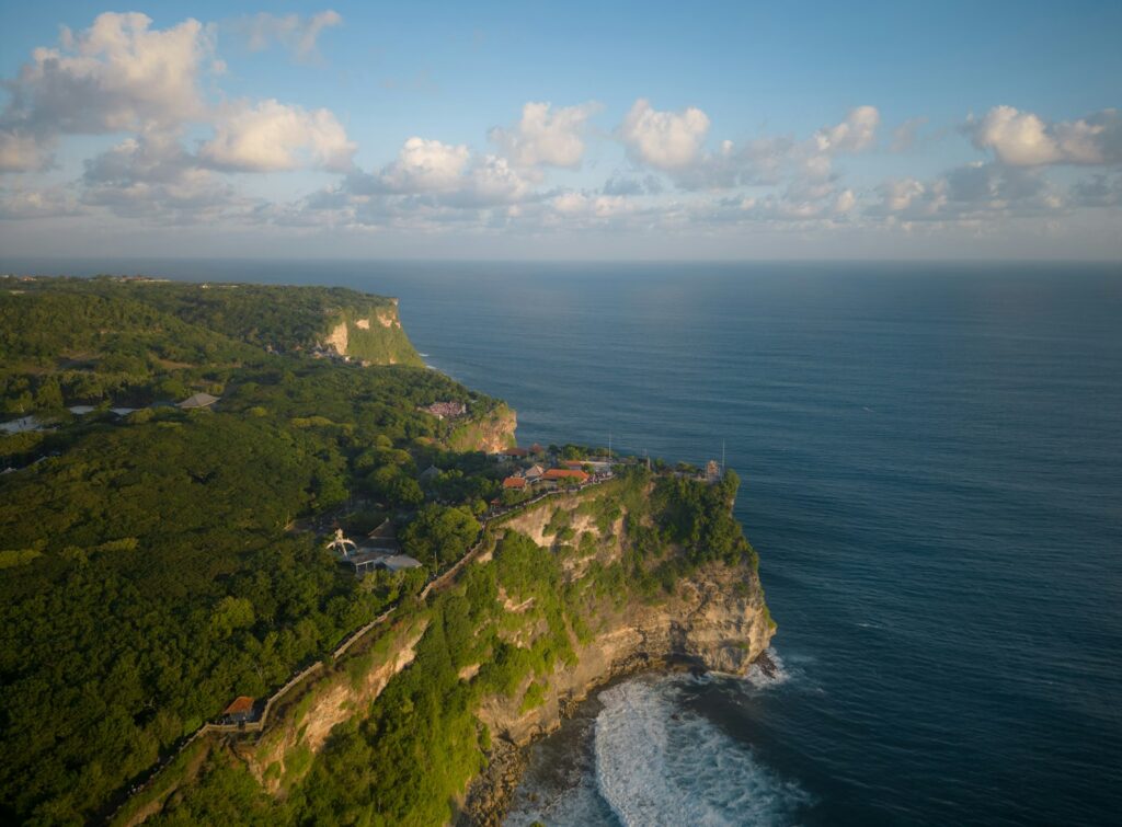 Bali Helicopter Tour Cost in Rupiah vs USD: How FX Changes Your Price