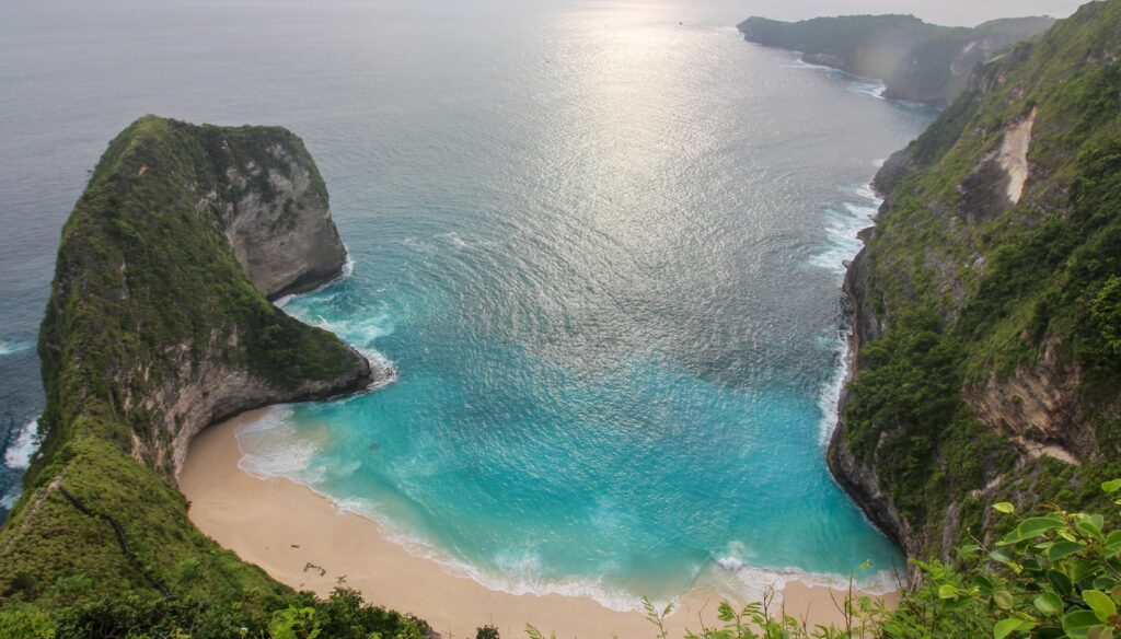 How Much Does a Helicopter Ride Cost in Bali for 2 People?